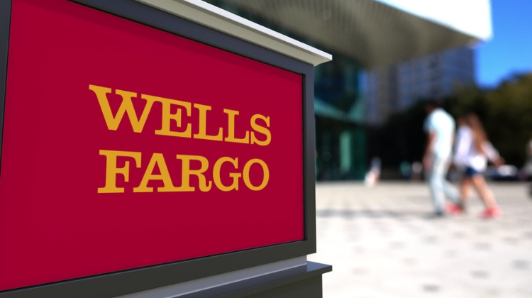 Wells Fargo predicts 10% correction in S&P 500 amid worsening economic conditions